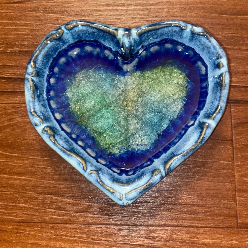 Handcrafted Heart-Shaped Ceramic Trinket Dish NWOT